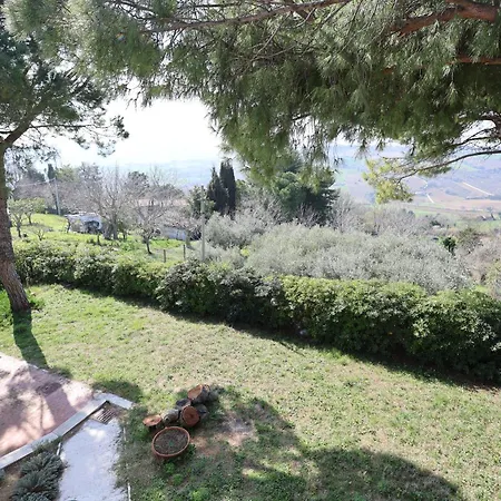 Le Curve Di Montegallo, Cozy Family By The Conero * Озимо
